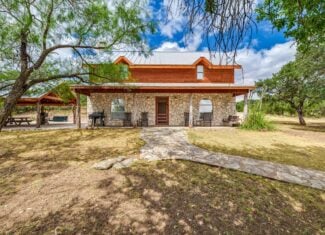 Dunbar Draw Ranch-First-Class Improvements, Exceptional Wildlife