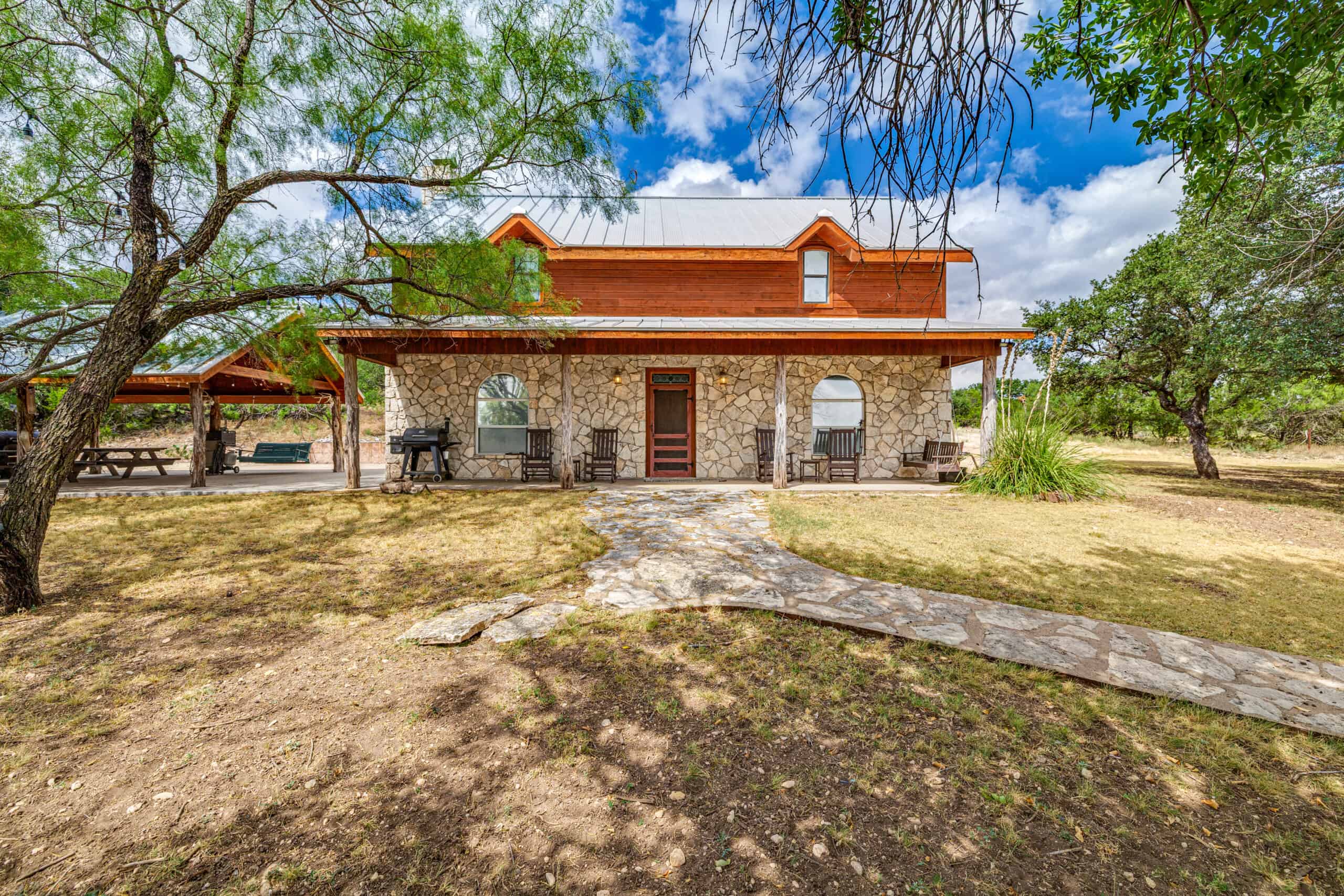 Dunbar Draw Ranch-First-Class Improvements, Exceptional Wildlife
