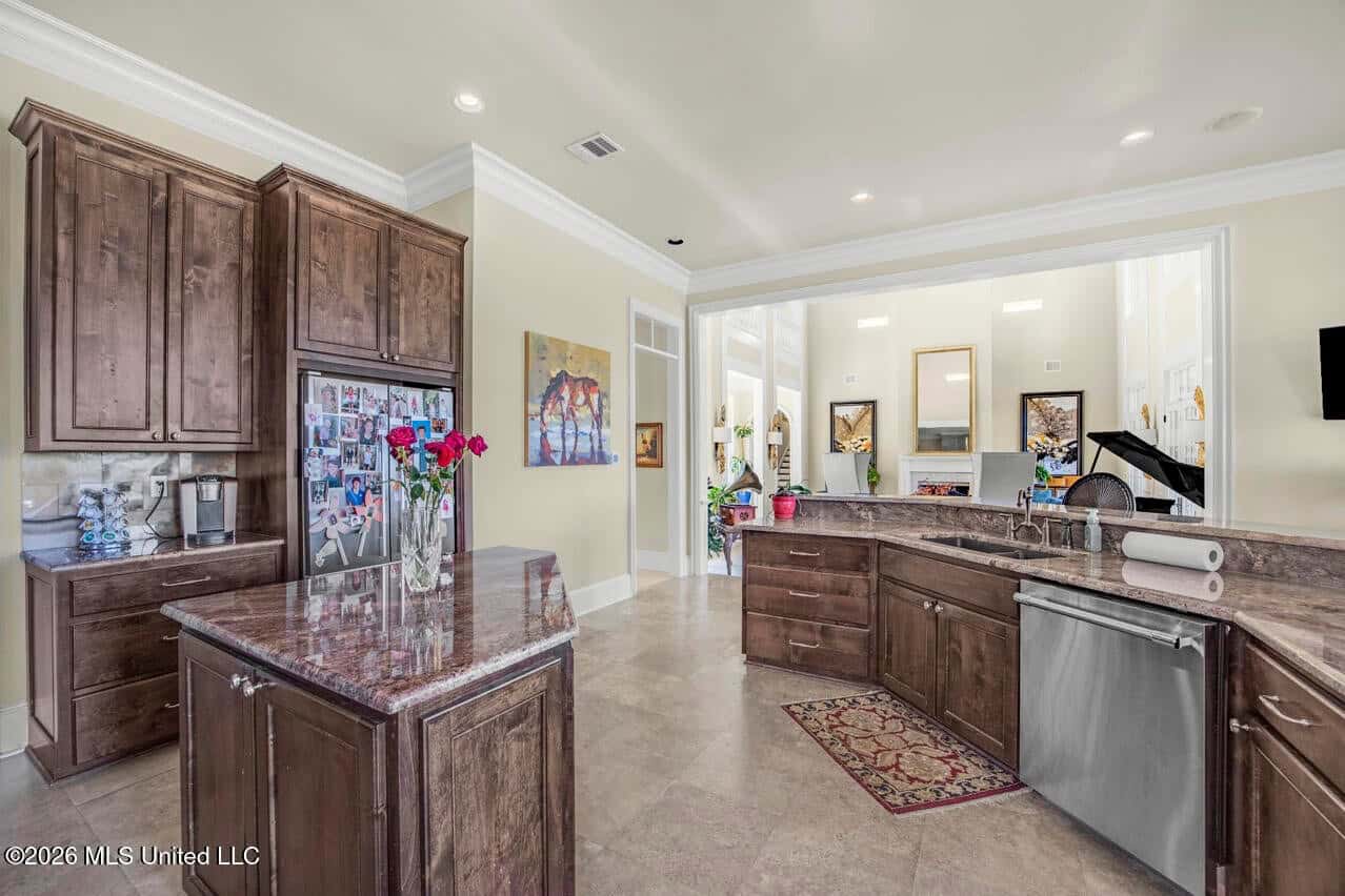 52± Acre Luxury Country Estate in Magnolia, MS