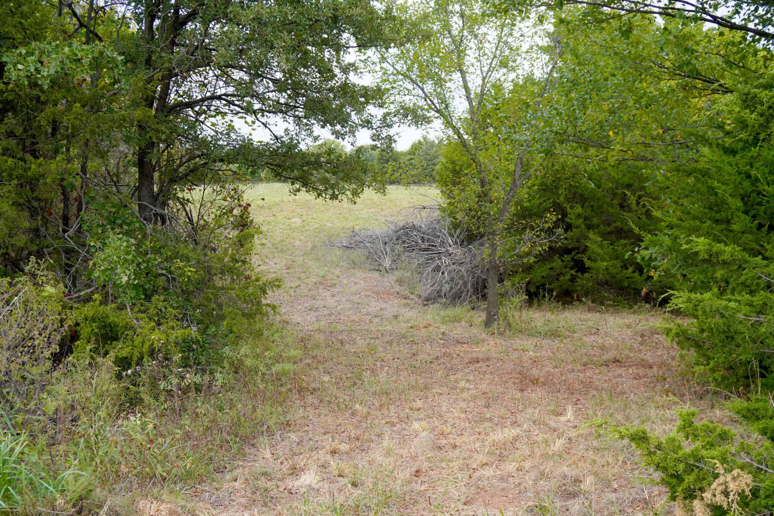 Prime Oklahoma Land With Highway Frontage & Shop For Sale