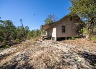 Private Hunting Retreat with Cabin on 39 Acres | Calico Rock, Arkansas