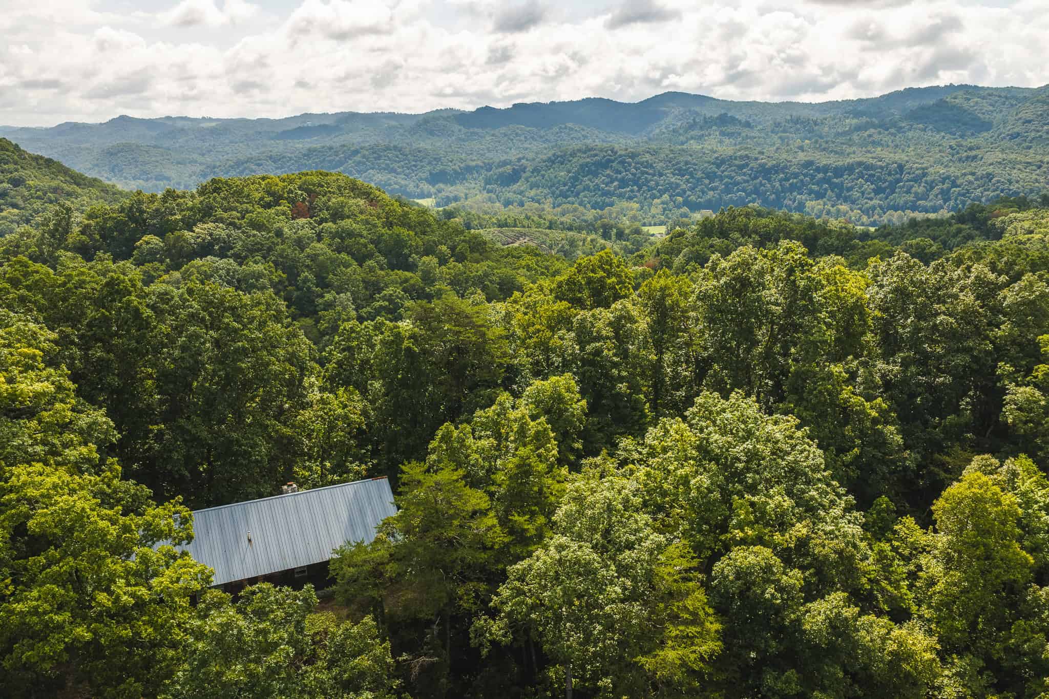 Private Retreat and Cabin for Sale in Scott Co