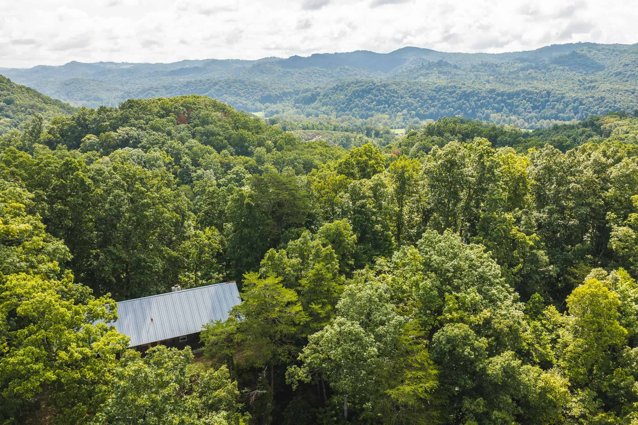 Private Retreat and Cabin for Sale in Scott Co