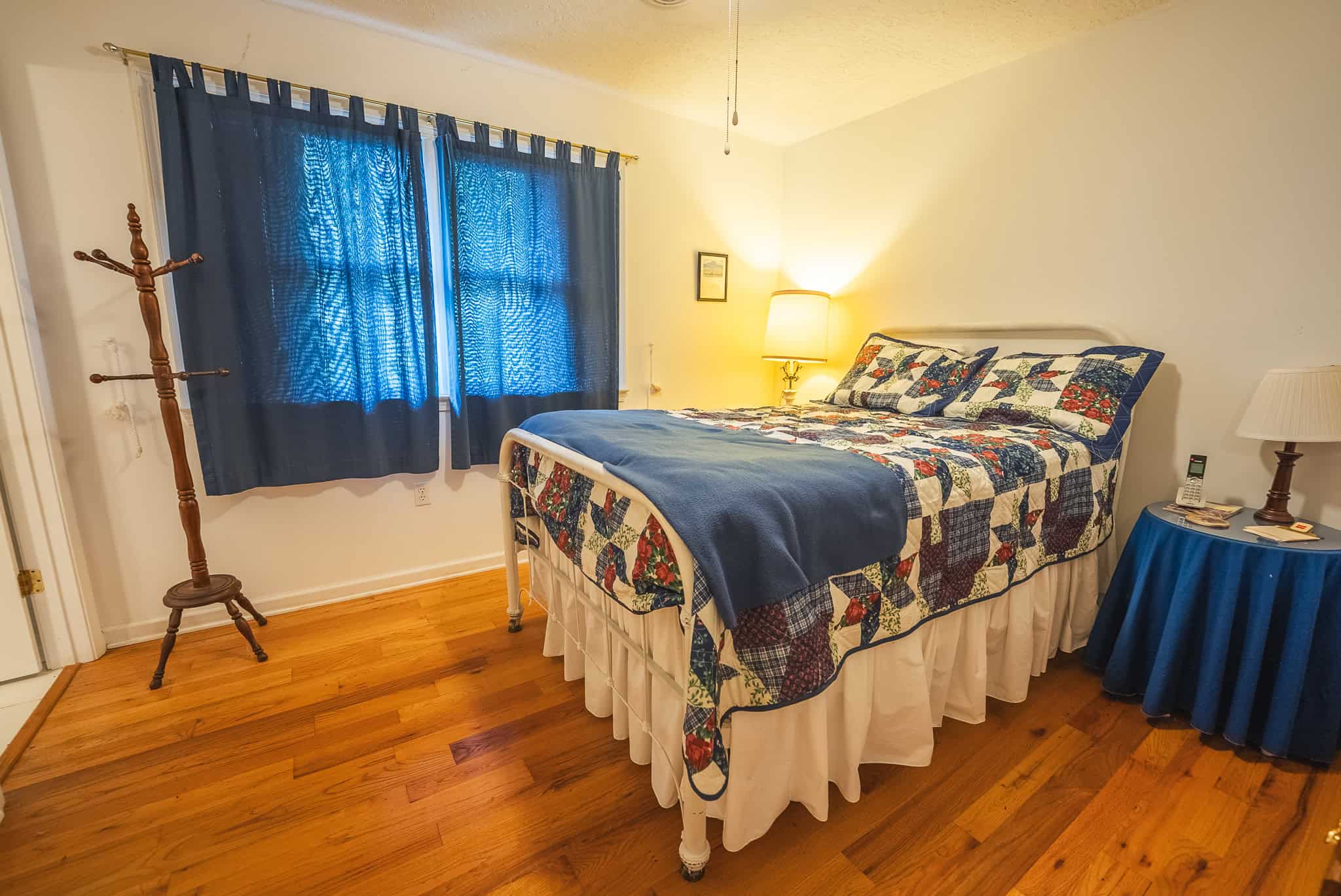 Private Retreat and Cabin for Sale in Scott Co